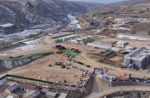 “隴電入魯”配套新能源儲(chǔ)能項(xiàng)目開(kāi)工建設(shè) 一次充電可儲(chǔ)存約240萬(wàn)千瓦時(shí)電量