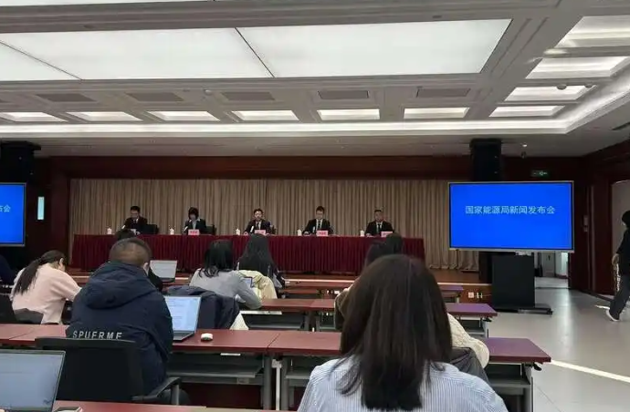 我國新型儲能裝機規(guī)模已突破7000萬千瓦