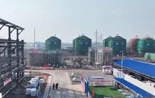 各地多個(gè)新型儲(chǔ)能項(xiàng)目加速落地 裝機(jī)規(guī)?？焖偬嵘? width=